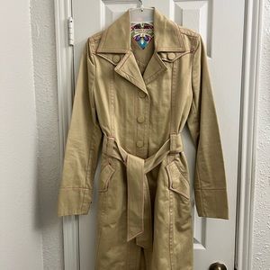Ladies trench coat